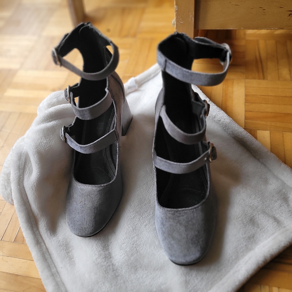 Topshop Gray Strappy Heels - Picture 3 of 4